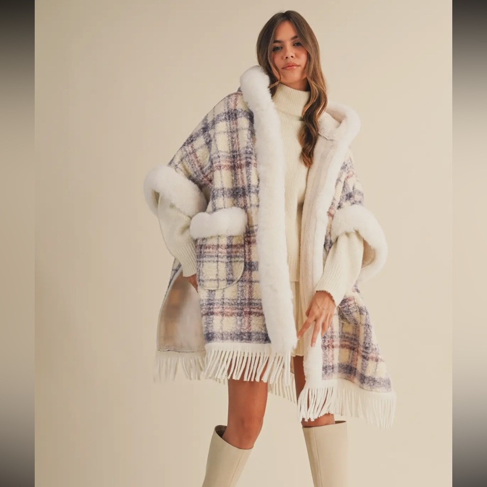 BOUTIQUE Plaid Fringe Hooded Cape with Faux Fur Trim